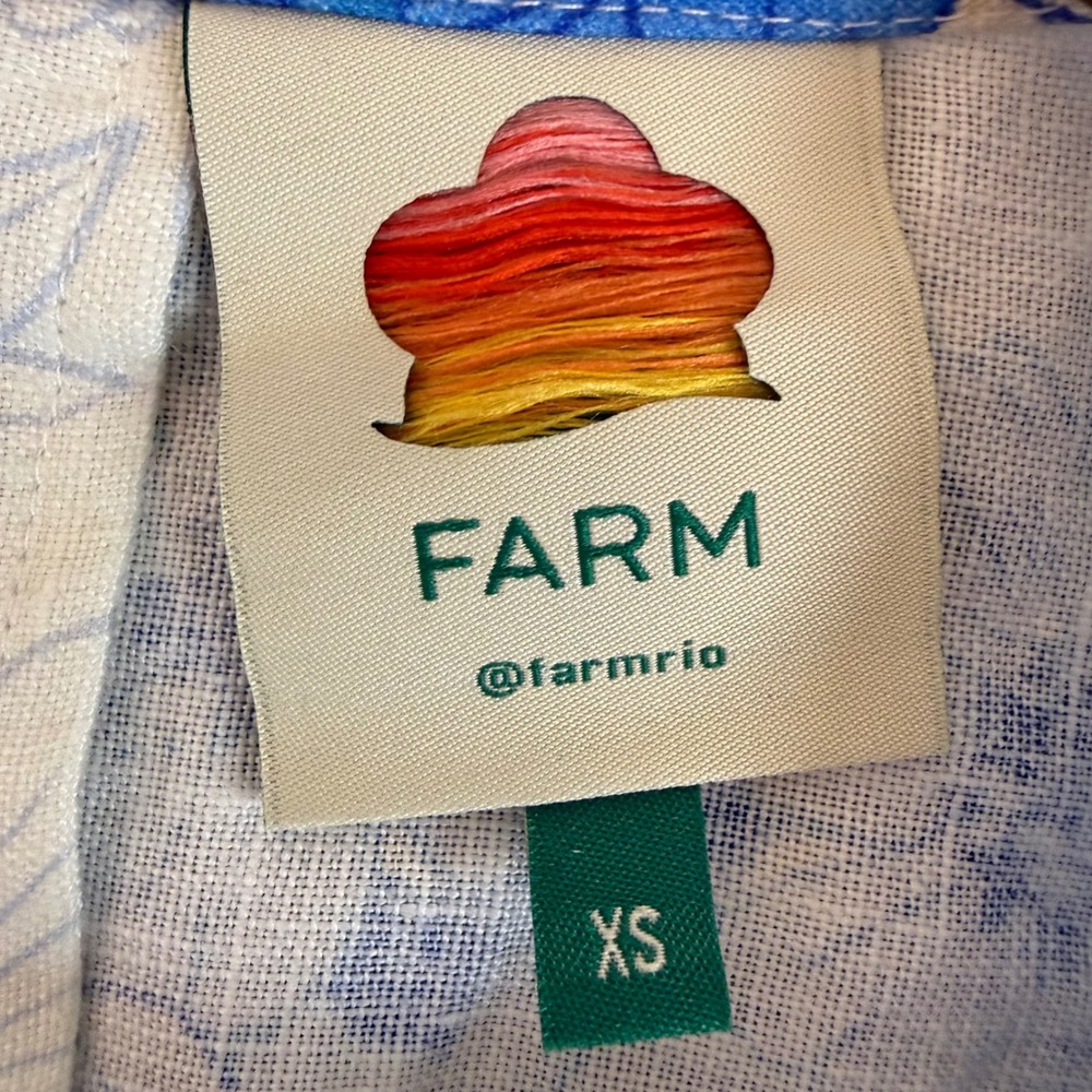 Farm Rio Blue Floral Scalloped Crop Top XS Flared Sleeve Daisy Button SN 306302 - Picture 5 of 9